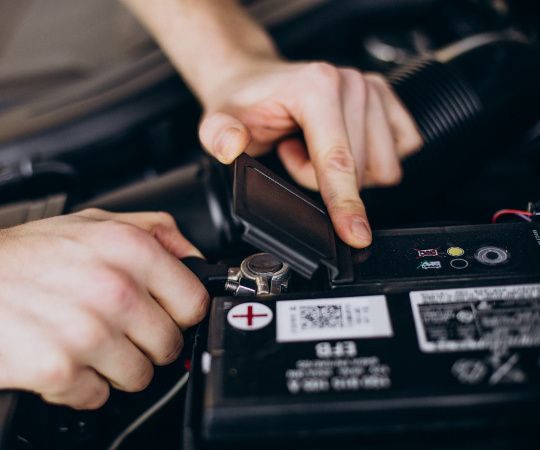 UPS with Batteries vs. Compensators without Batteries: Which Power Protection Solution is Right for Your Business?